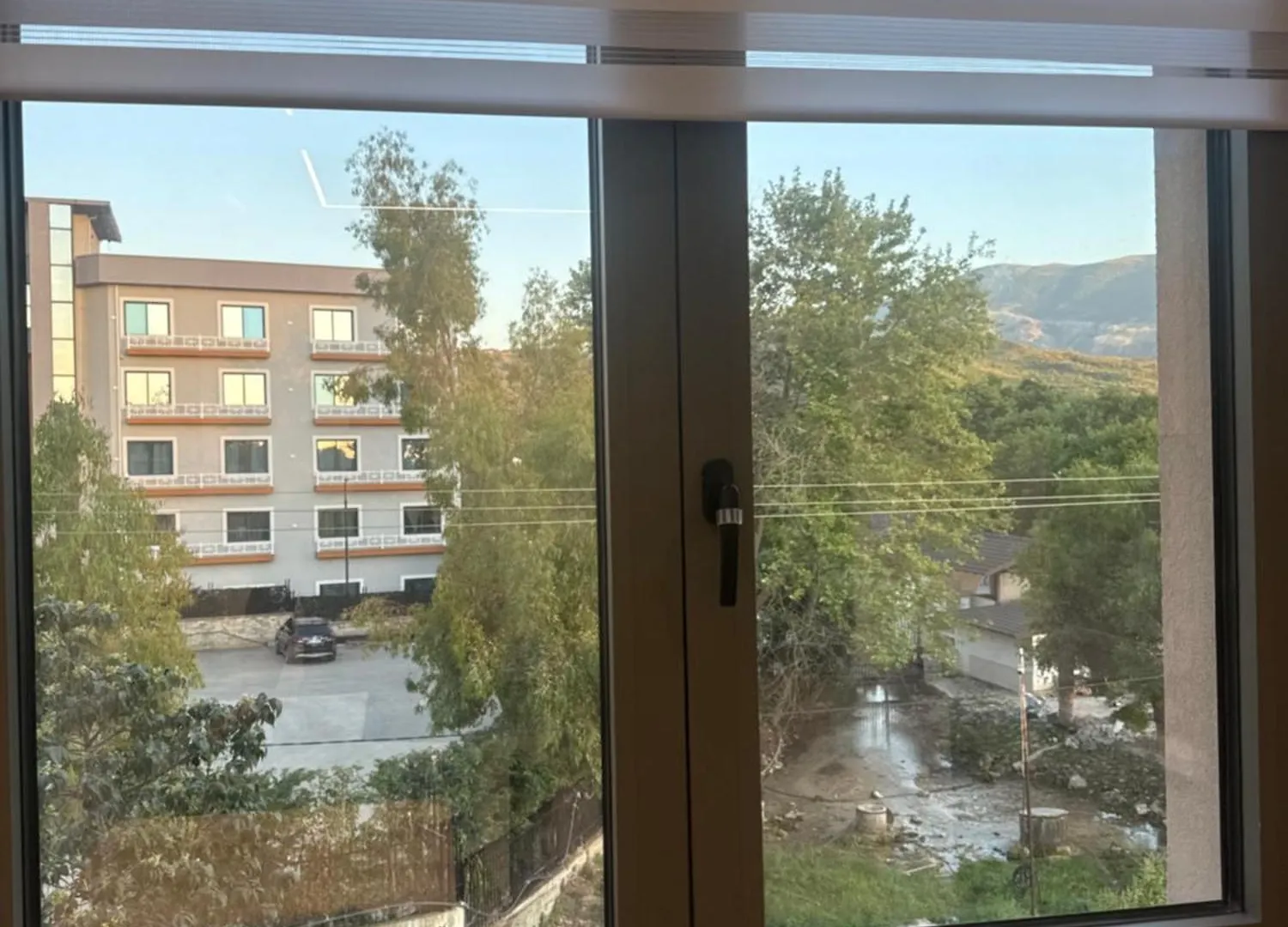 Daire Riverside Villa Trajas