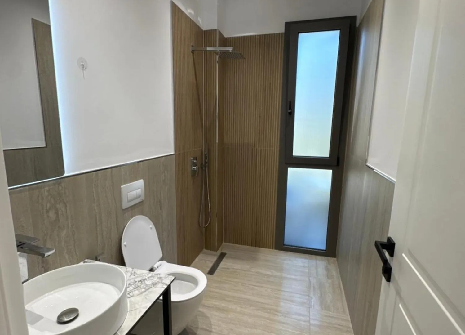 Riverside Villa Trajas Daire