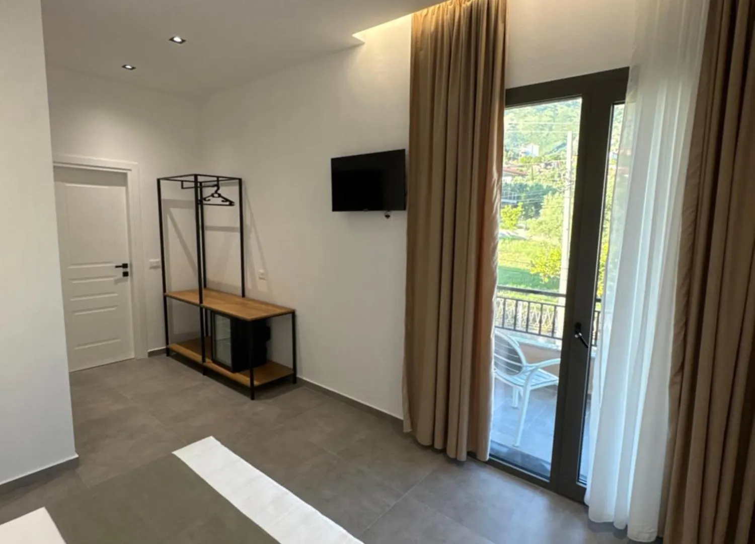 Daire Riverside Villa Trajas
