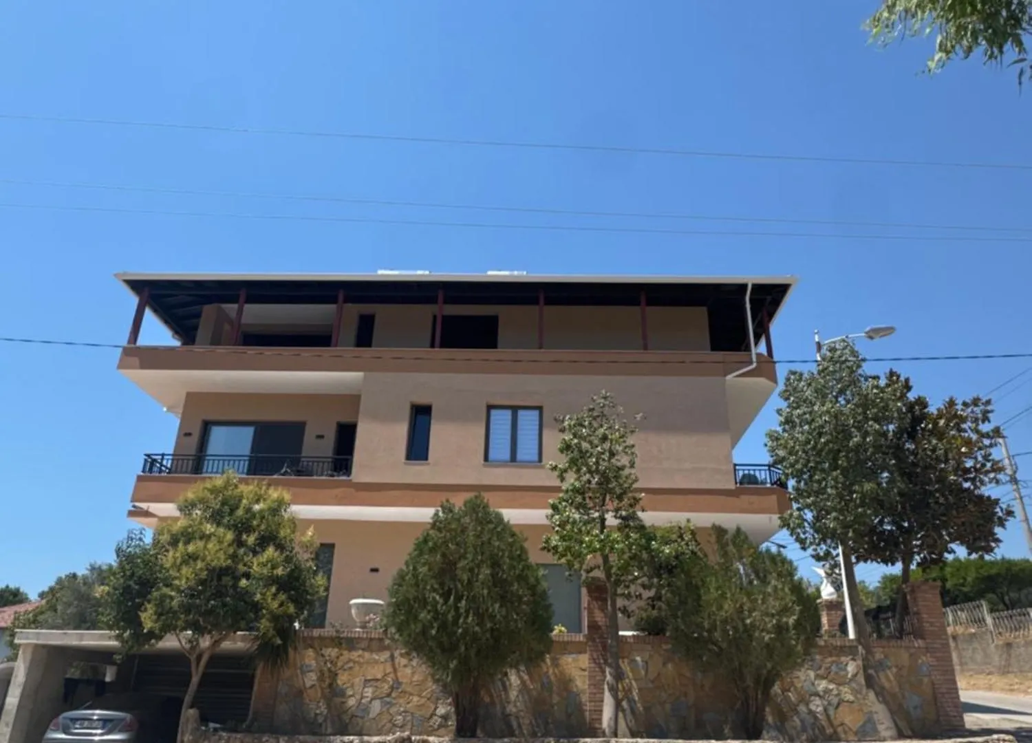 Daire Riverside Villa Trajas